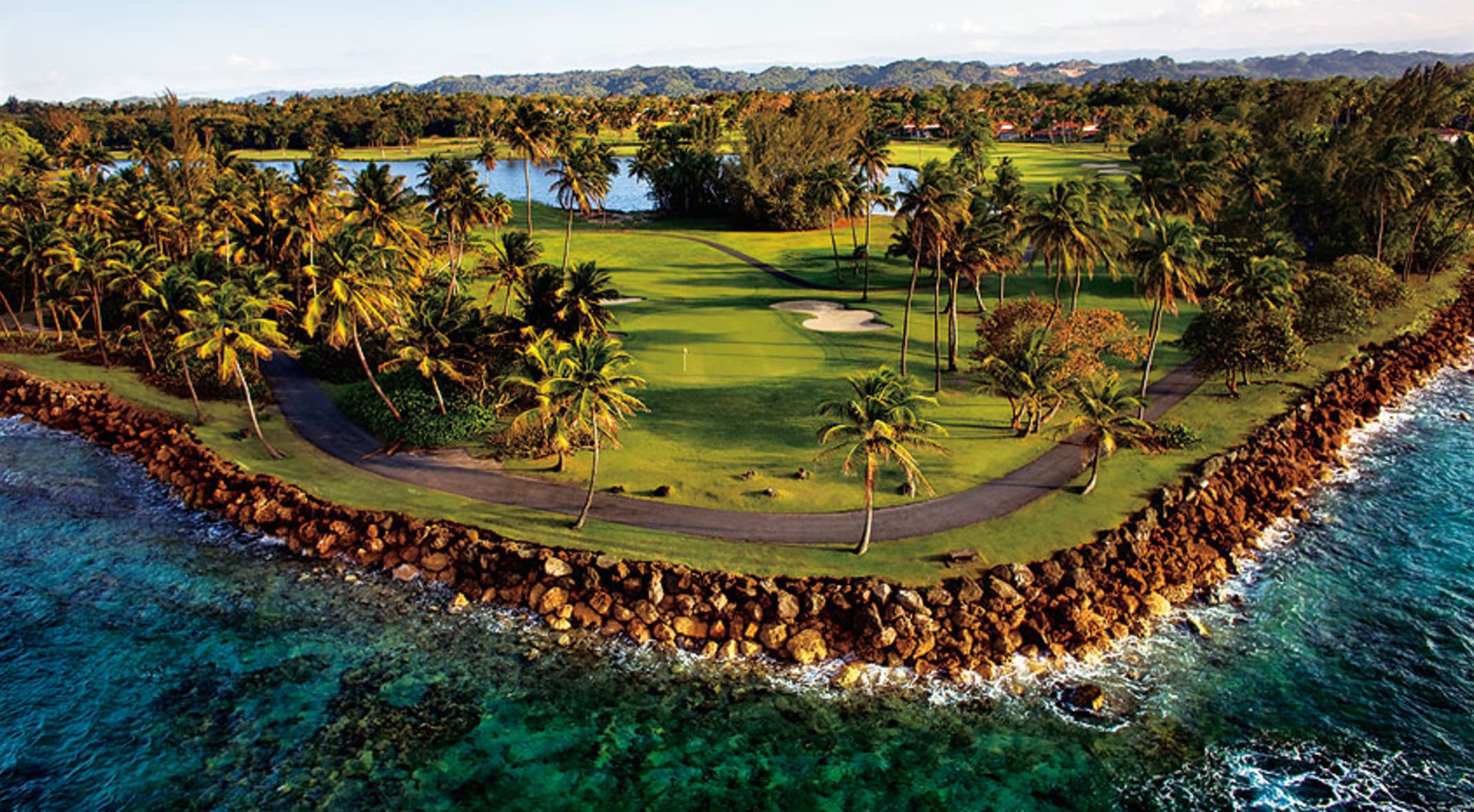 Top Five Caribbean Golf Courses For a Winter Getaway | golf software
